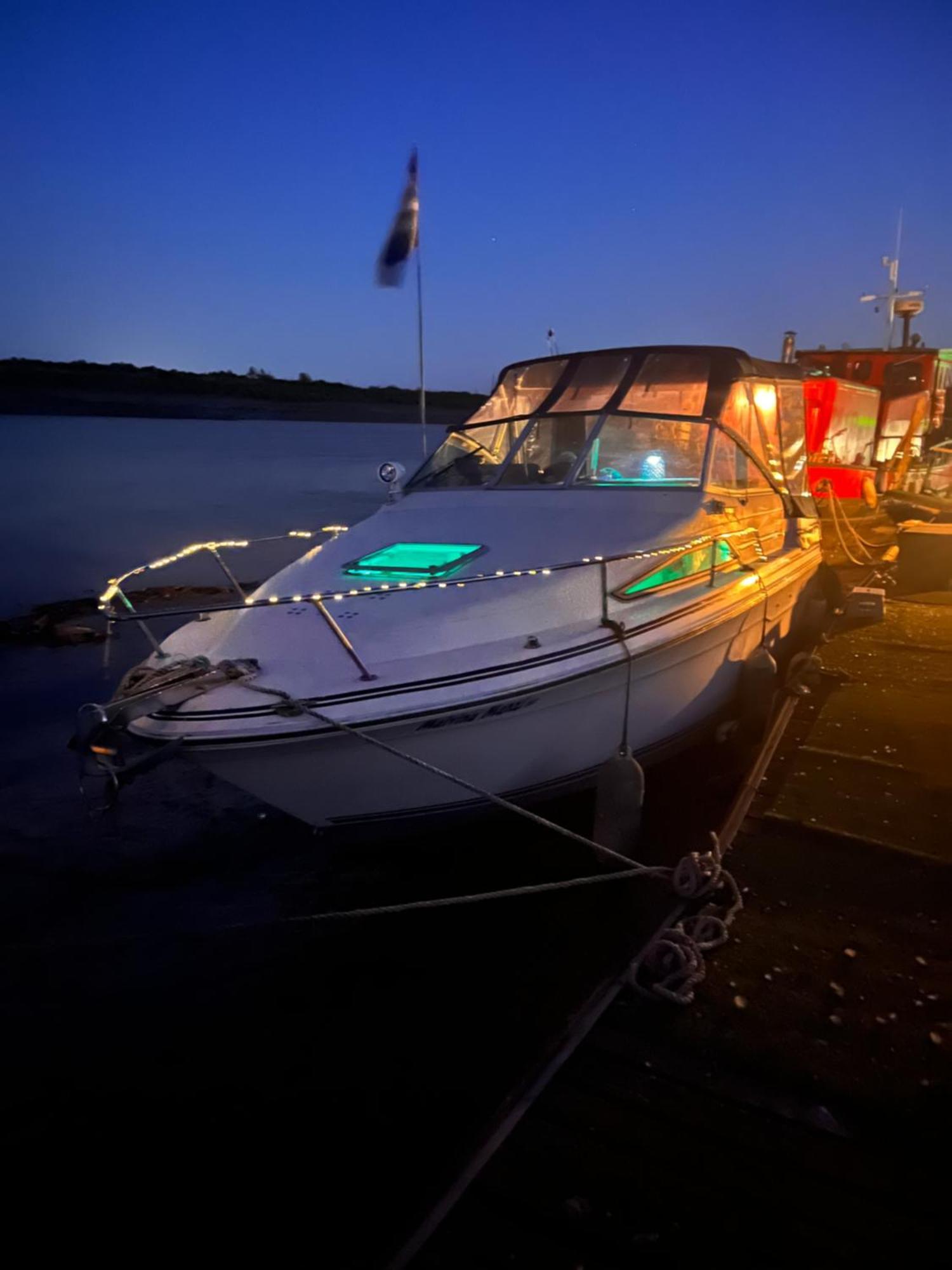 Floatsyerboat Hotel Cuxton Kültér fotó